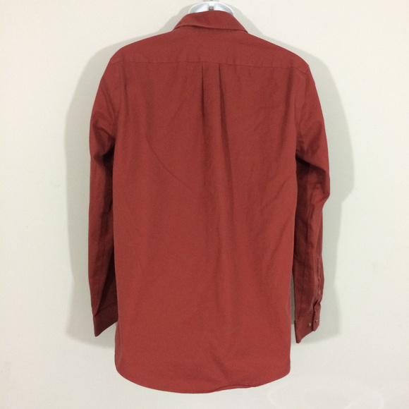 Eddie Bauer Mens M Red Classic Fit Button Up Shirt - Picture 2 of 8